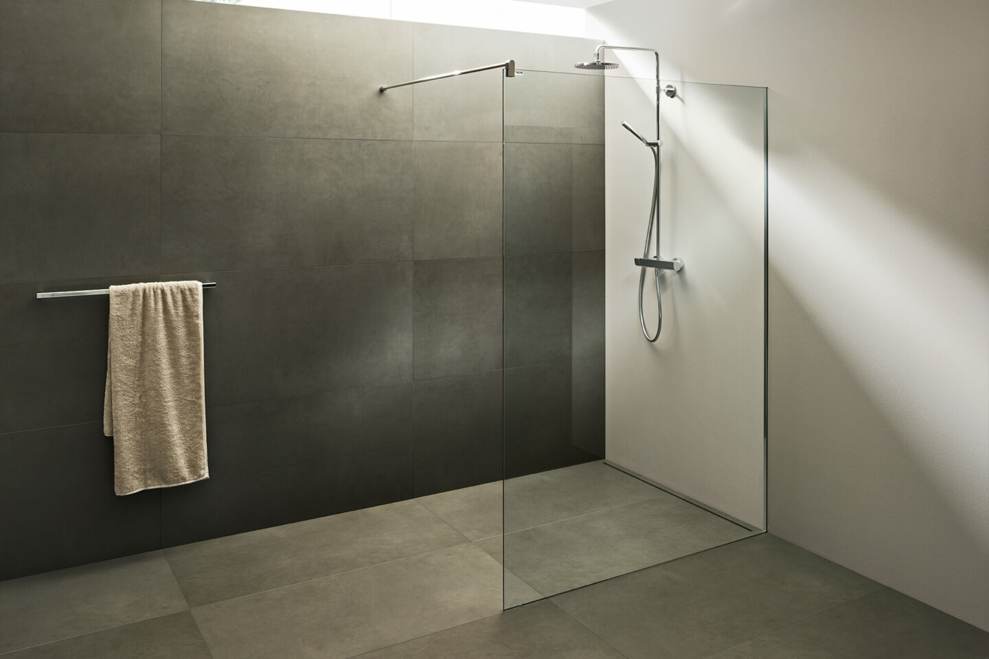 WALK-IN AVITO Pro Trennwand, Montage “IN” der Wand